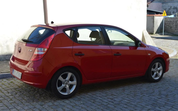 Hyundai I30 cena 15900 przebieg: 174000, rok produkcji 2009 z Radlin małe 352